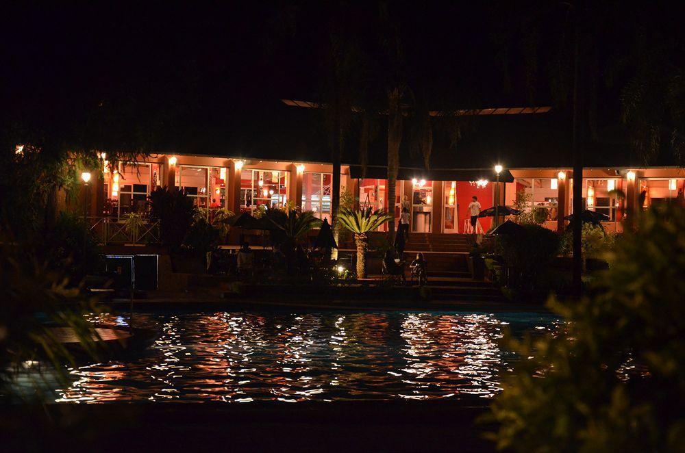 Iguazu Inn Hostel Puerto Iguazu Exterior photo