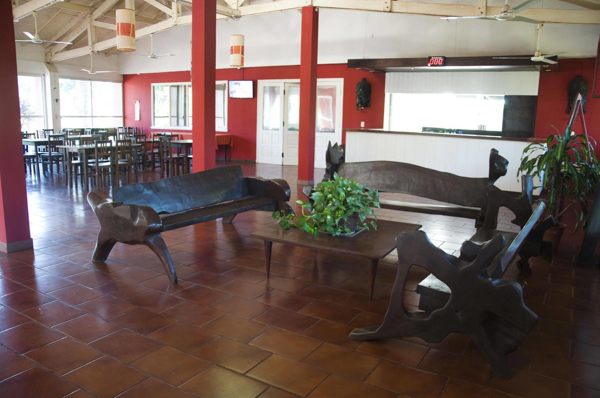 Iguazu Inn Hostel Puerto Iguazu Exterior photo